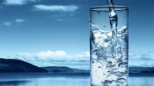 πρόσληψη νερού για γρήγορη απώλεια βάρους